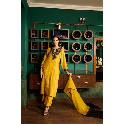 MEESA Yellow Embroidered Chanderi Silk Kurta with Pant and Organza Dupatta (Set of 3)