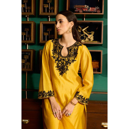 MEESA Yellow Embroidered Chanderi Silk Kurta with Pant and Organza Dupatta (Set of 3)