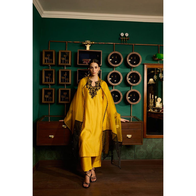 MEESA Yellow Embroidered Chanderi Silk Kurta with Pant and Organza Dupatta (Set of 3)