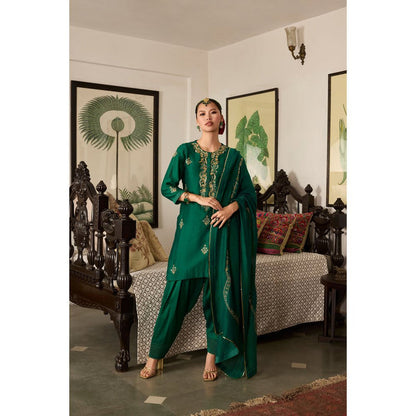 MEESA Green Embroidered Chanderi Silk Kurta with Salwar and Dupatta (Set of 3)