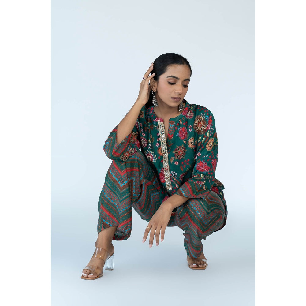 Meghna Panchmatia Green Royal Floral Print Co-Ord (Set of 2)