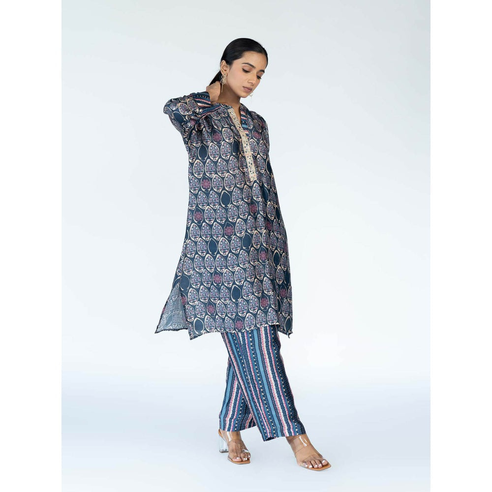 Meghna Panchmatia Blue Mughal Boota Co-Ord (Set of 3)