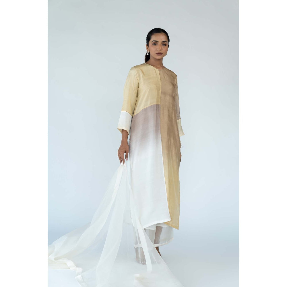 Meghna Panchmatia Ivory Ombre Kurta with Pants and Dupatta (Set of 3)