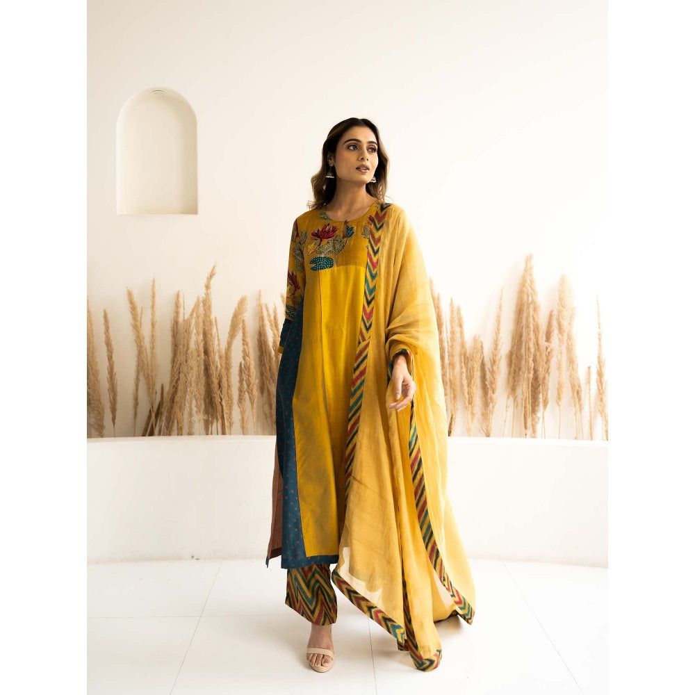 Meghna Panchmatia Yellow Kurta with Dupatta and Pant (Set of 3)