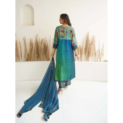 Meghna Panchmatia Green Kurta Set with Dupatta and Pant (Set of 3)