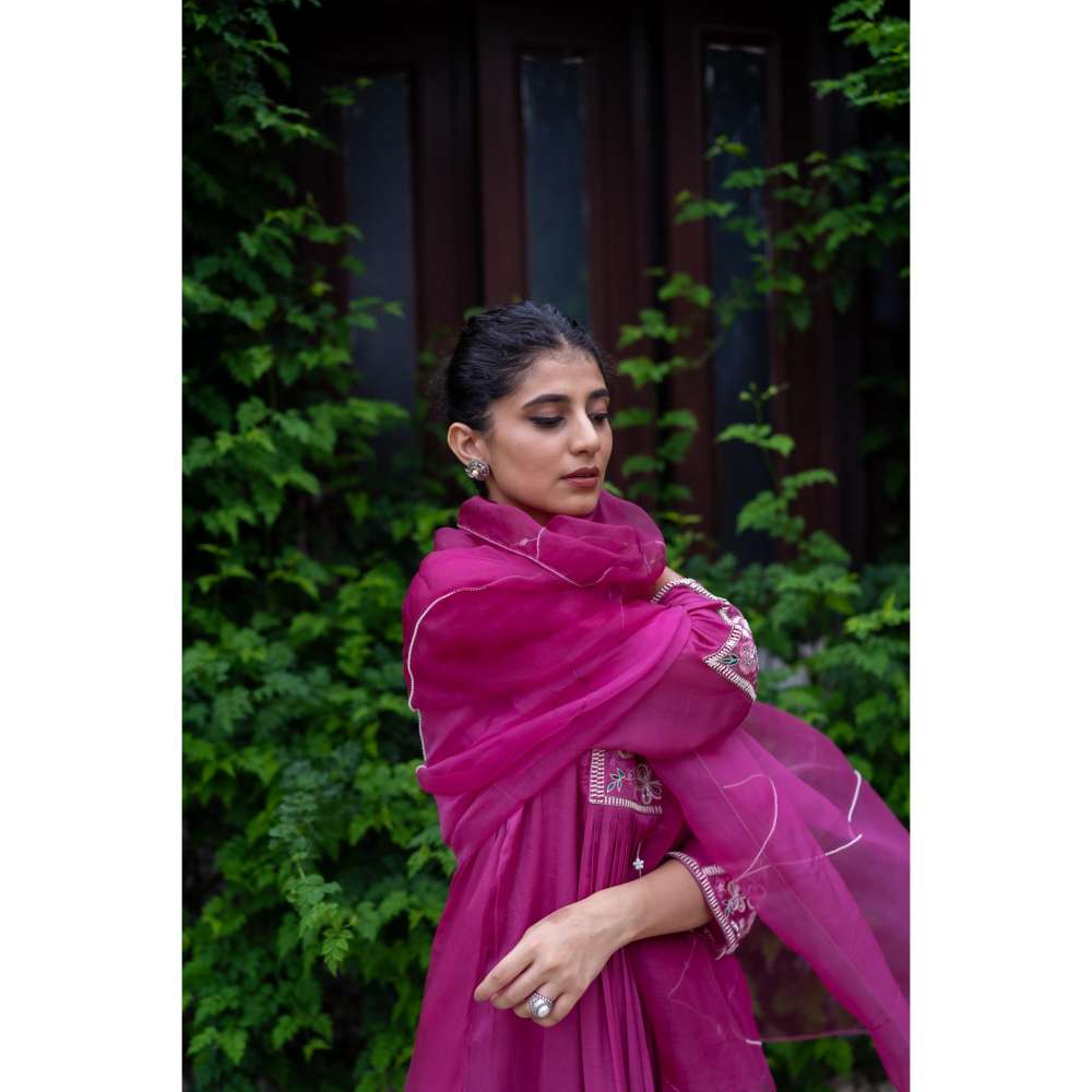 MINSH Cerise Purple Kurta With Pant And Dupatta (Set of 3)