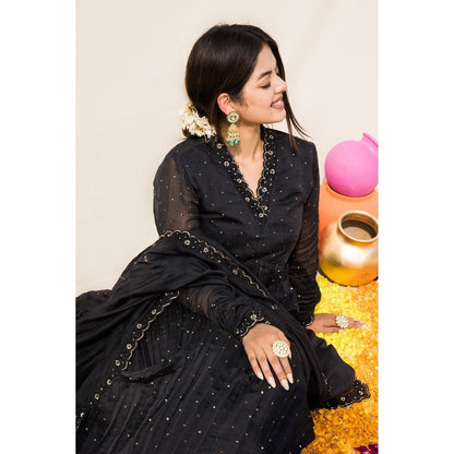 MITHI SUPARI Black Nargis Anarkali Kurta with Pant and Dupatta (Set of 3)