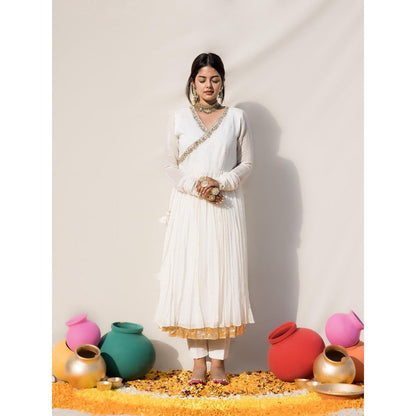 MITHI SUPARI White Champa Angarkha Kurta