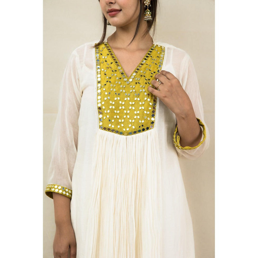 MITHI SUPARI Ivory and Lime Meer Mirror Work Anarkali Kurta with Pant (Set of 2)