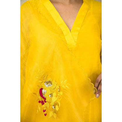 MITHI SUPARI Yellow Malti Kurta with Pant and Embroidered Dupatta (Set of 3)