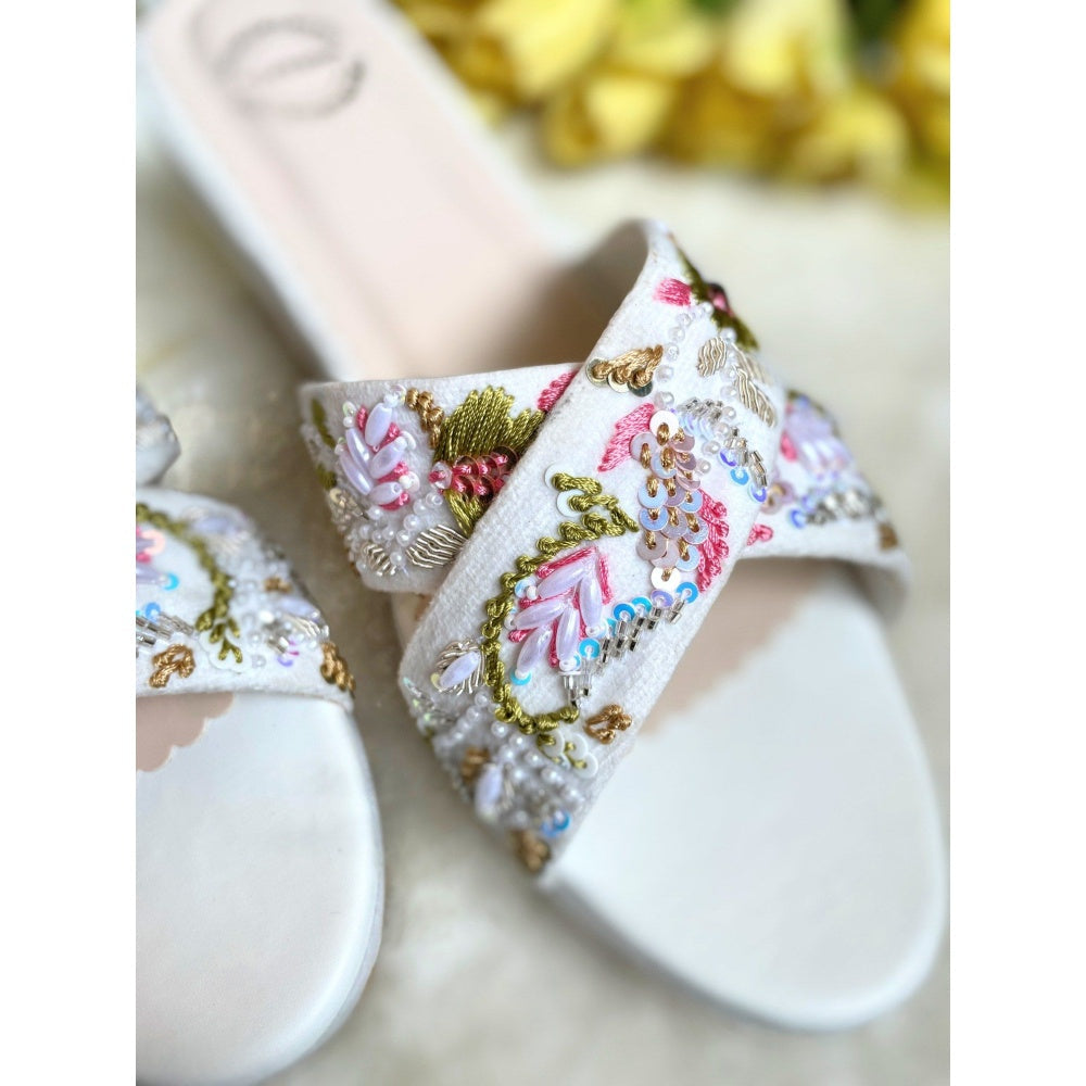 Modanta White Embroidered Wedges