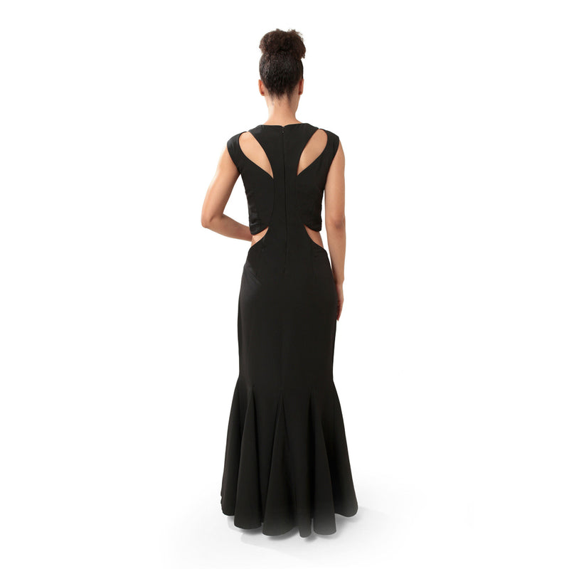 MODO CALDO Black Confident Cut Dress