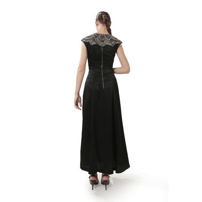 MODO CALDO Black Celeste Dress