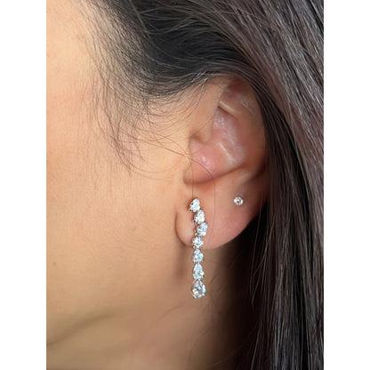 Mon Tresor Graded Pear Drop Earrings - White