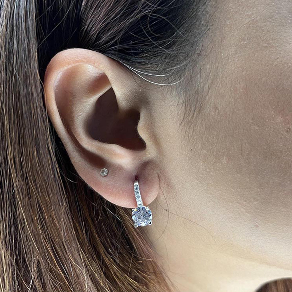 Mon Tresor White Eternal Gleam Bali Earrings