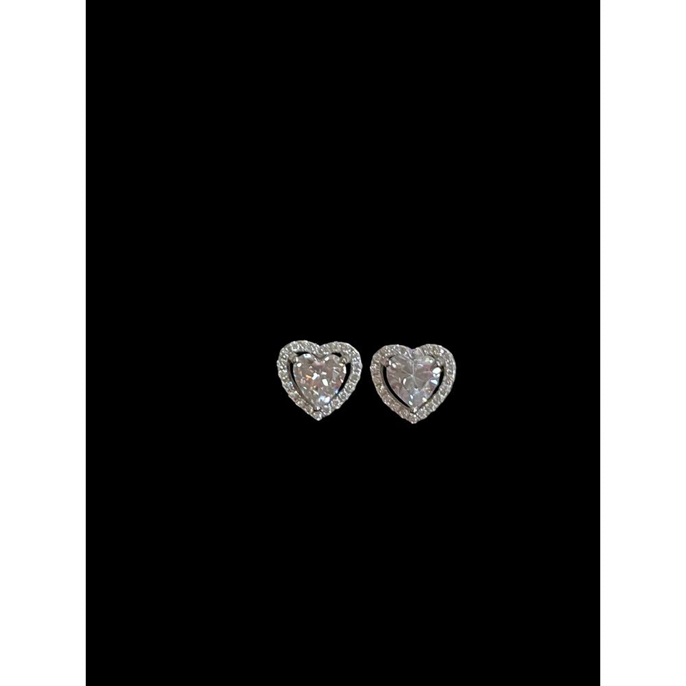 Mon Tresor White Heart Solitaire with Diamond Halo