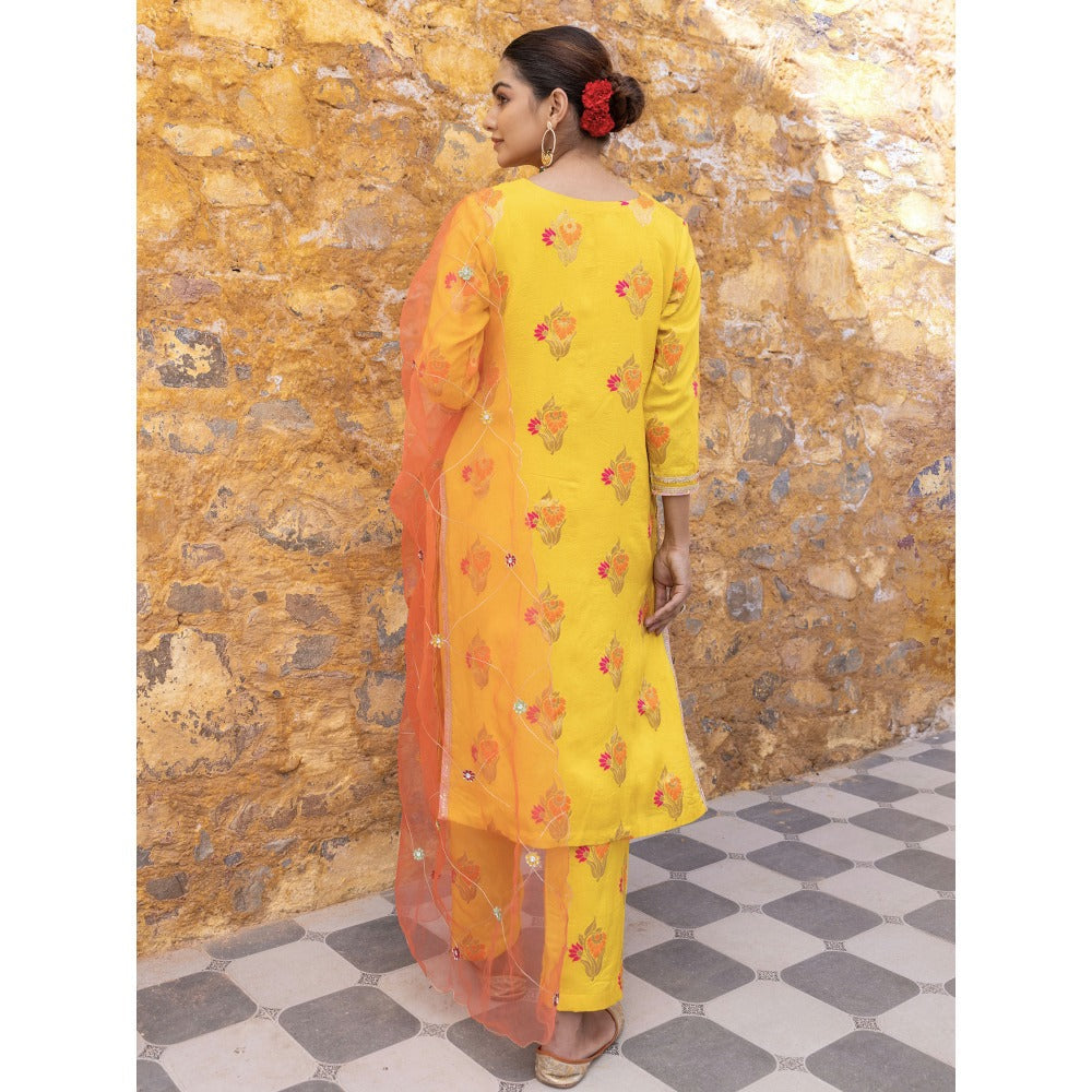 Myaara Yellow Embroidered Ethnic Straight Kurta with Pant and Dupatta (Set of 3)