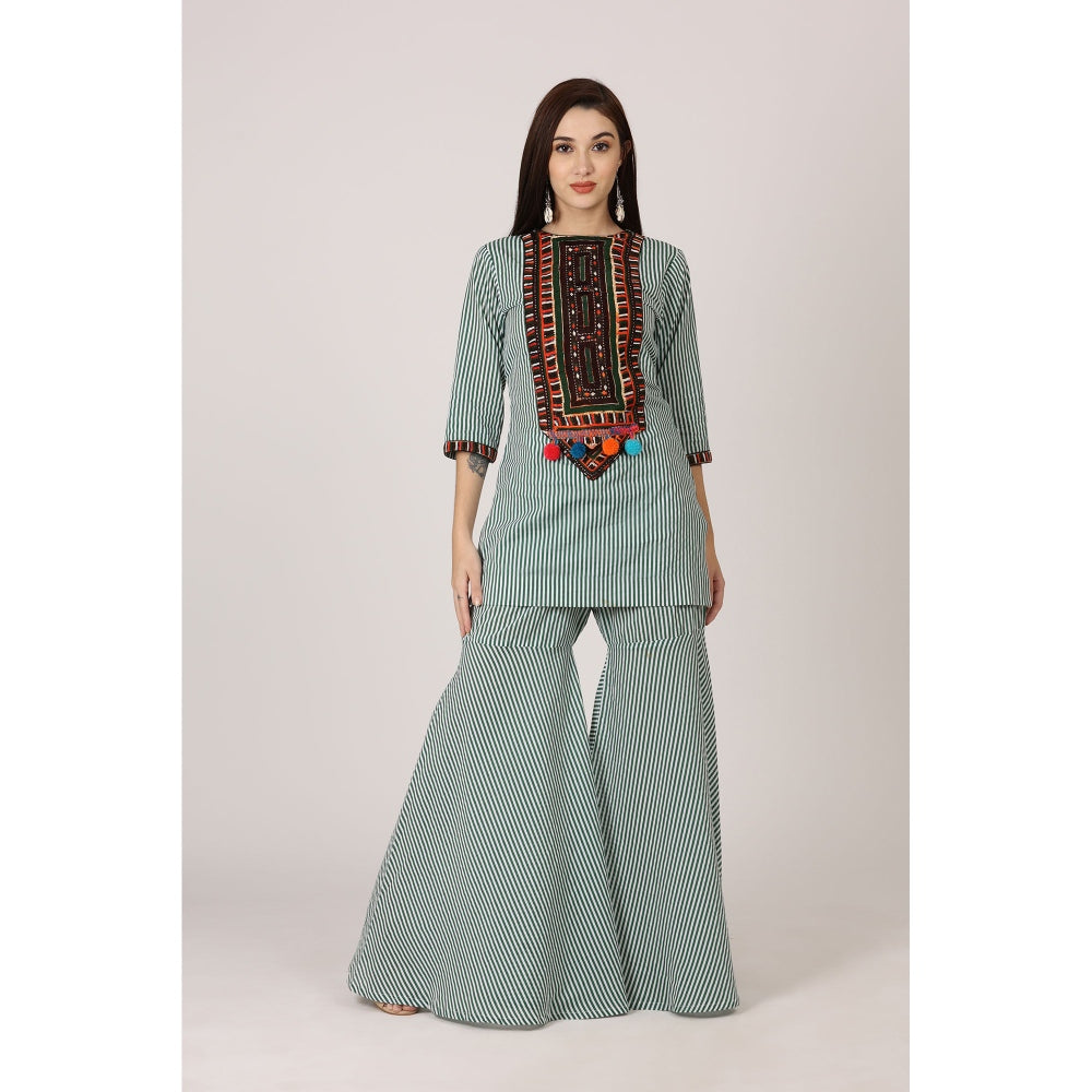 NAMAH BY PARUL MONGIA Green Striped Co-Ord (Set of 2)