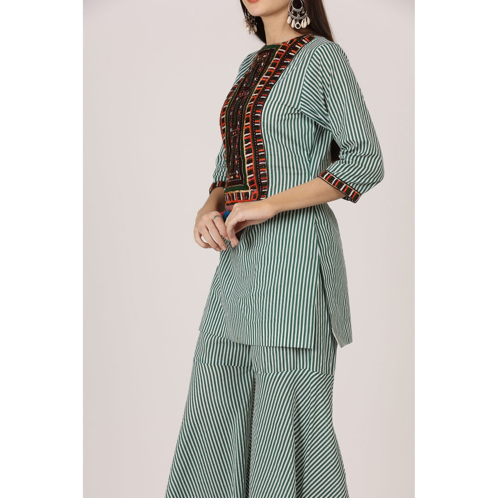 NAMAH BY PARUL MONGIA Green Striped Co-Ord (Set of 2)