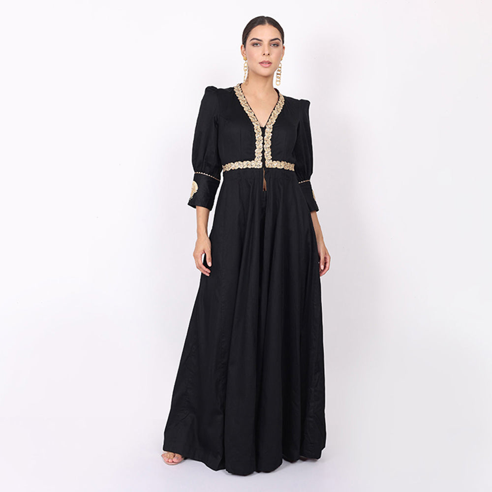 NAMAH BY PARUL MONGIA Black Embroidered Slit Kurta and Pant (Set of 2)