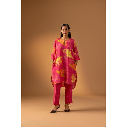 Naseebo Pink Serenade Muslin Kurta with Pant