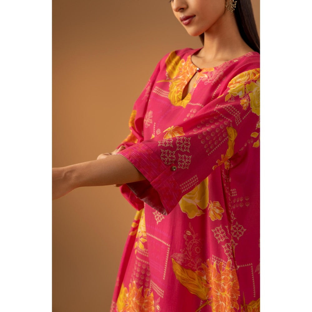 Naseebo Pink Serenade Muslin Kurta with Pant