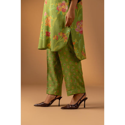 Naseebo Green Melody Muslin Kurta with Pant