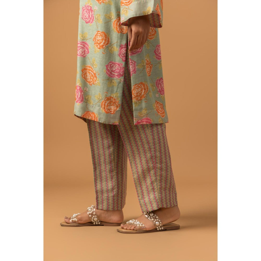 Naseebo Sage Green Rose Linen Premium Kurta with Pant