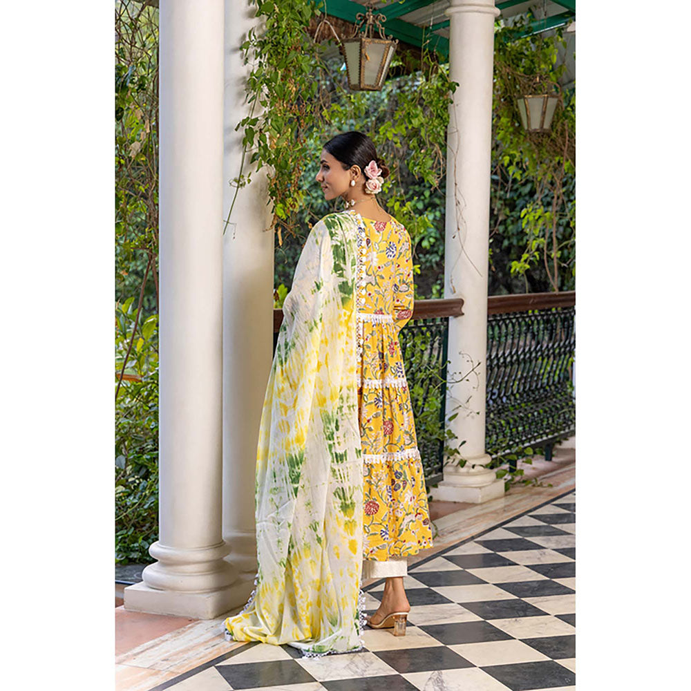 Naseebo Yellow Orchid Kurta With Pant And Dupatta