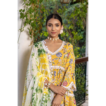 Naseebo Yellow Orchid Kurta With Pant And Dupatta