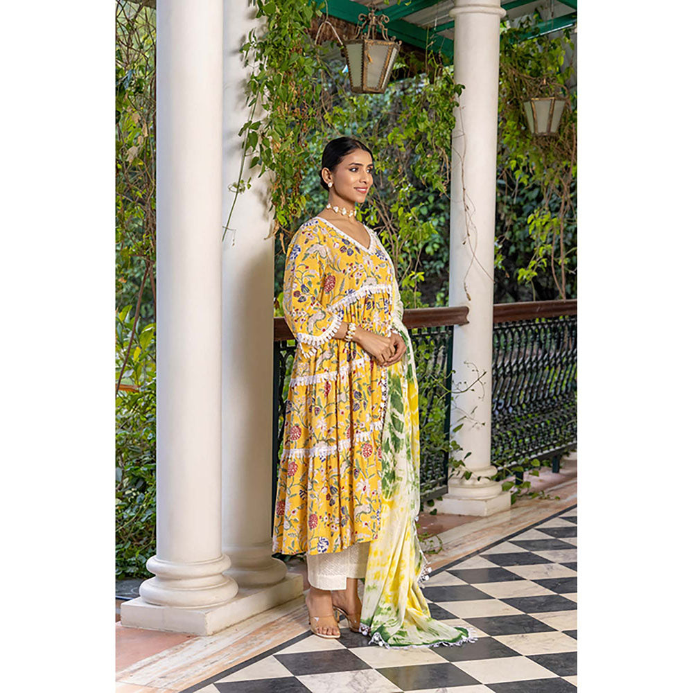 Naseebo Yellow Orchid Kurta With Pant And Dupatta