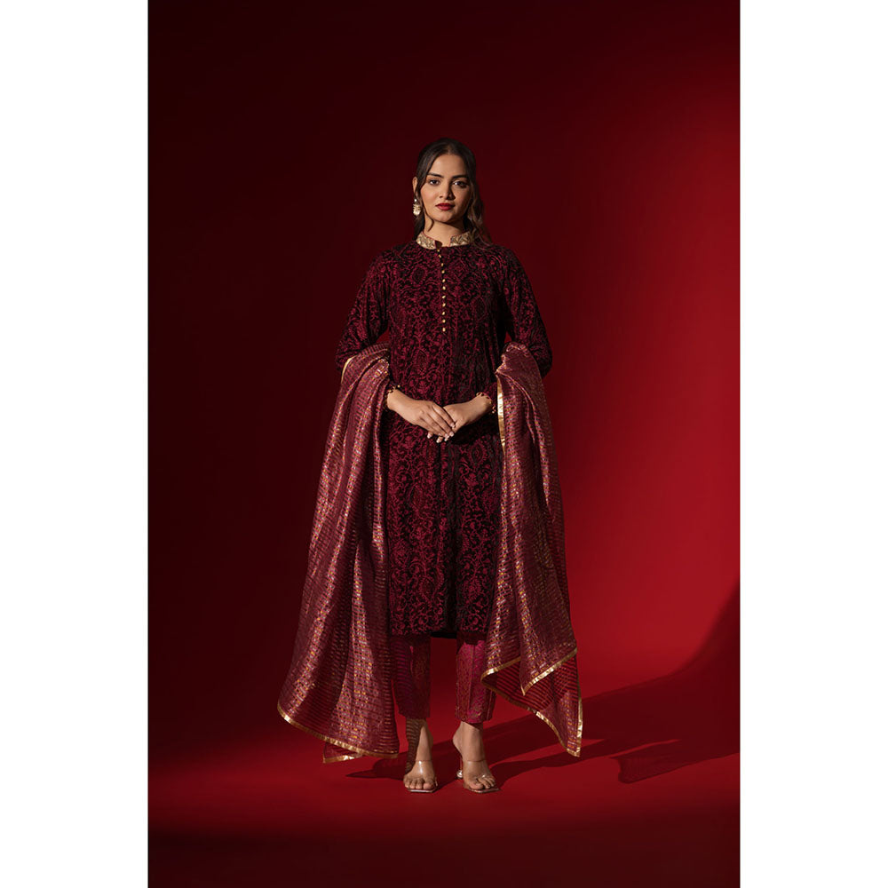 Naseebo Maroon Noir Luxe Velvet Kurta with Pant & Dupatta