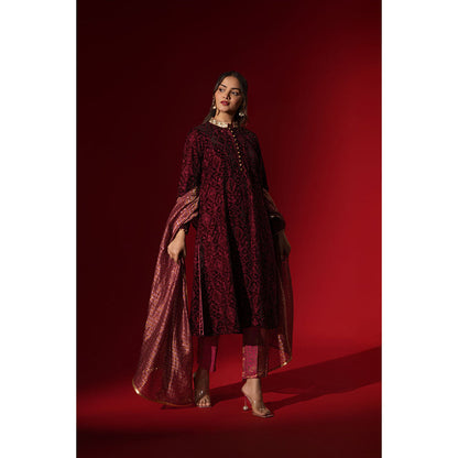 Naseebo Maroon Noir Luxe Velvet Kurta with Pant & Dupatta