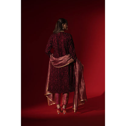 Naseebo Maroon Noir Luxe Velvet Kurta with Pant & Dupatta