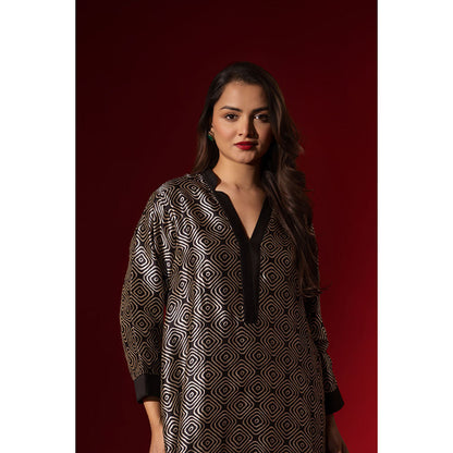 Naseebo Ebony Black Geometric Symphony Silk Kurta and Pant