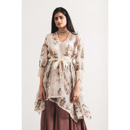 Neelu Sethi Georgette Plain Skirt With Hand Embroidery Cape- Blouse and Belt (Set of 4)