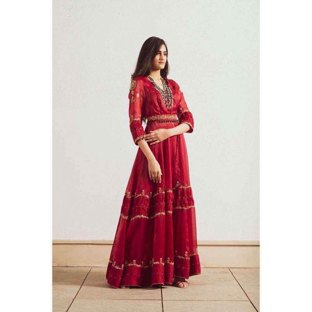 Neelu Sethi Red Organza Embroidered Gown-Pant with Belt and Dupatta (Set of 4)