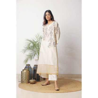 Neelu Sethi Self Chanderi Embroidered Kurta With Pant (Set of 2)