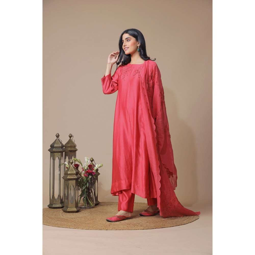 Neelu Sethi Pink Kurta With Satin Pant And Embroidered Dupatta (Set of 3)