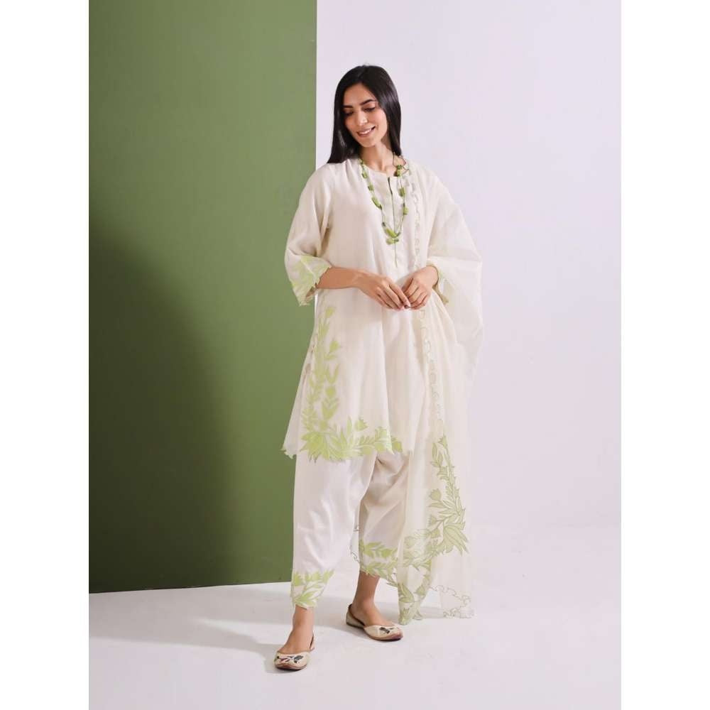 Neelu Sethi Off White Chanderi Kurta With Salwar And Dupatta (Set of 3)