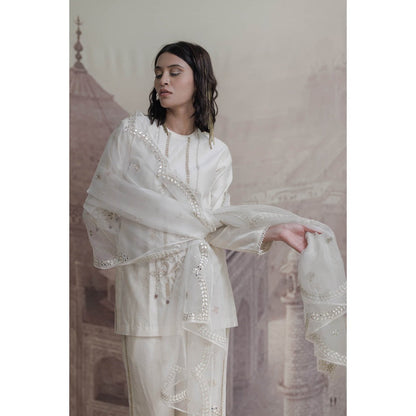 Neha Tarun Off White Short Kurta Wit Pant and Dupatta (Set of 3)
