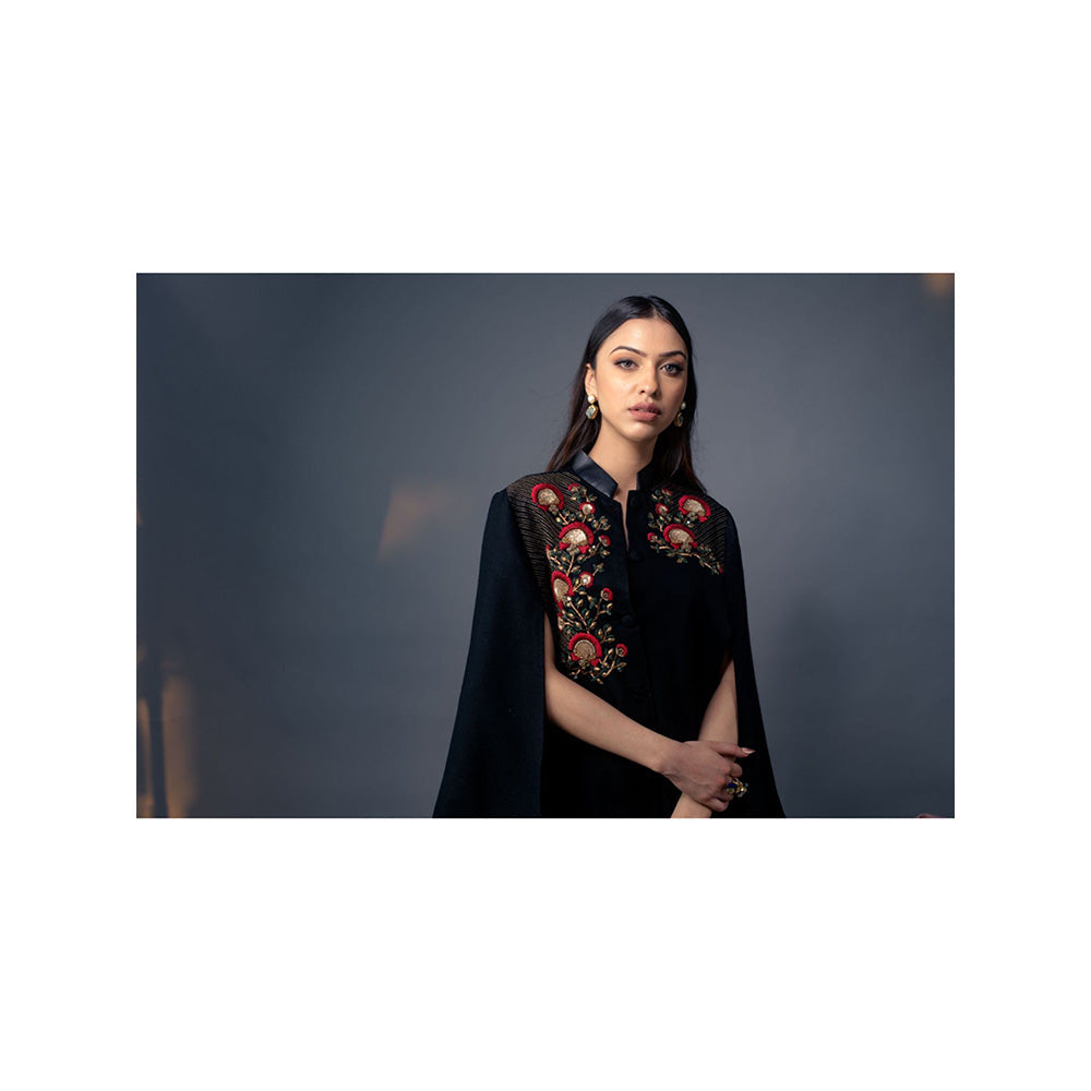 NEIZA Black with Golden Stripe Anchor Embroidery Cape