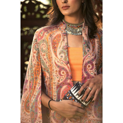 NEIZA Classic Peach Paisley Cape
