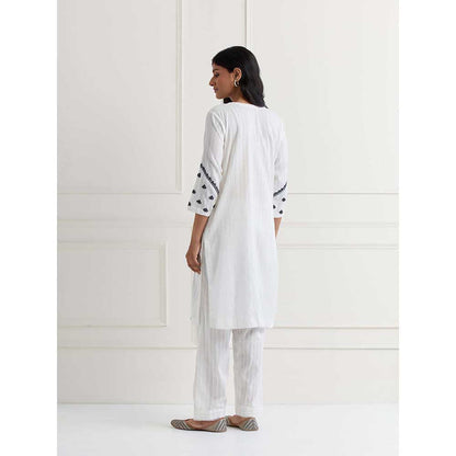 NEMAANI White Embroidered Kurta with Pant (Set of 2)