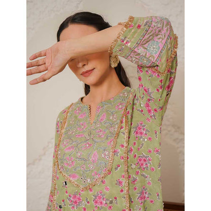 NEMAANI Aaina Green Kurta with Pant and Dupatta