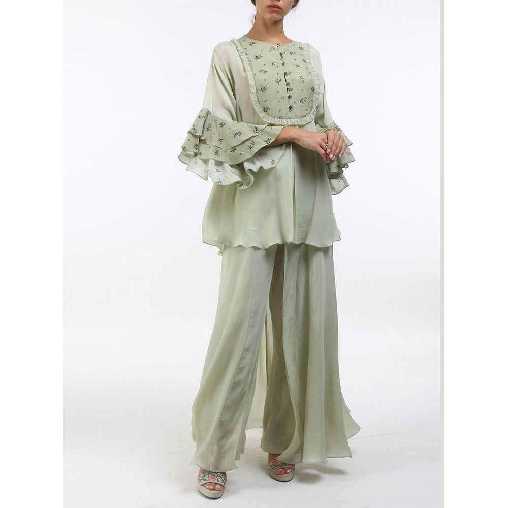 Nikasha Green Bloom Ade Bouquet Printed Flare Sleeved Top In Crepe