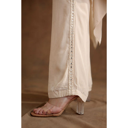 Nikasha Cream Hand Embroidered Kaftan (Set of 2)
