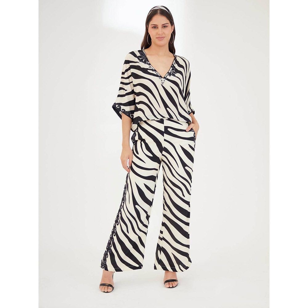 Nikasha Black and White Applique Embroidered Co-Ord (Set of 2)