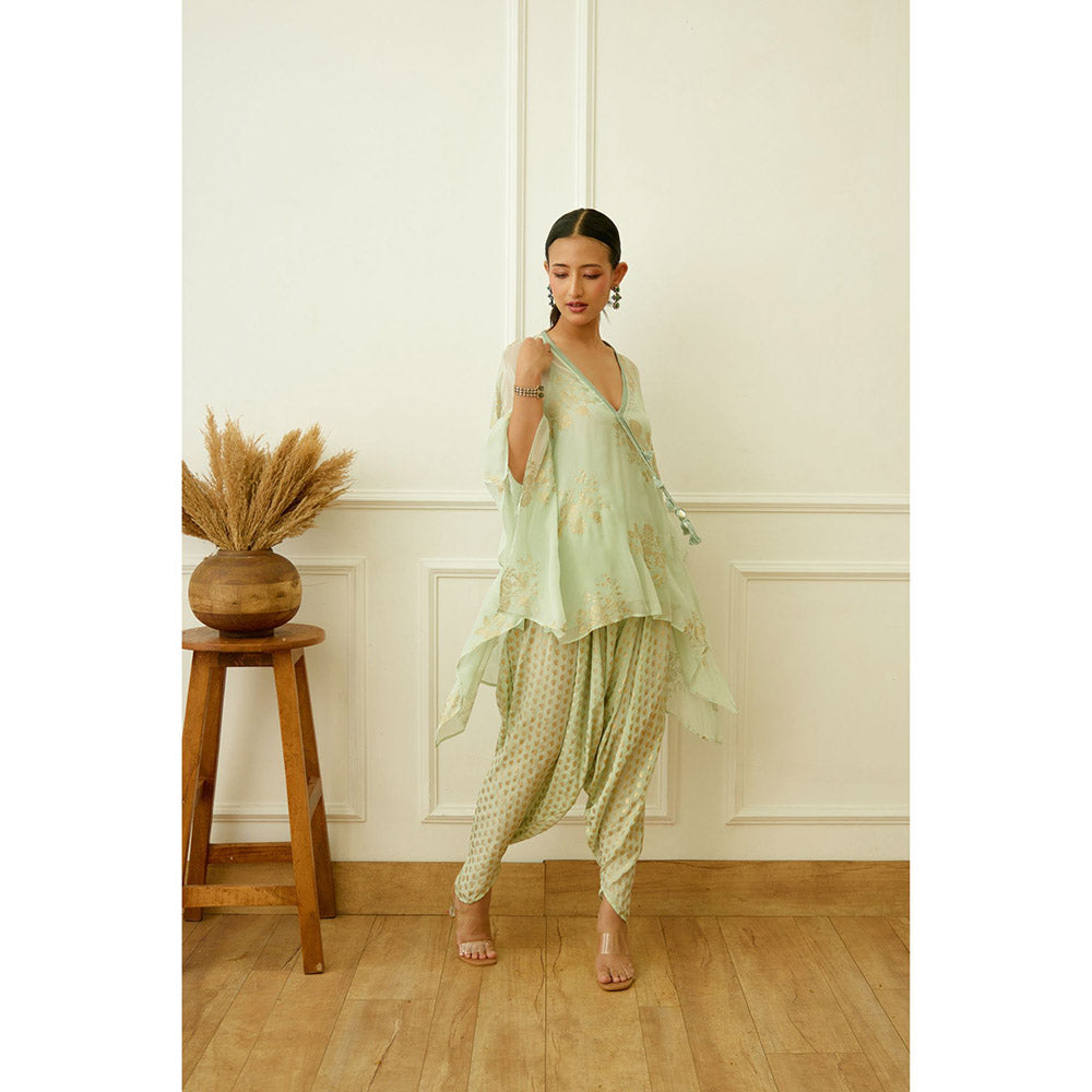 Nikasha Mint Foil Dhoti (Set of 2)