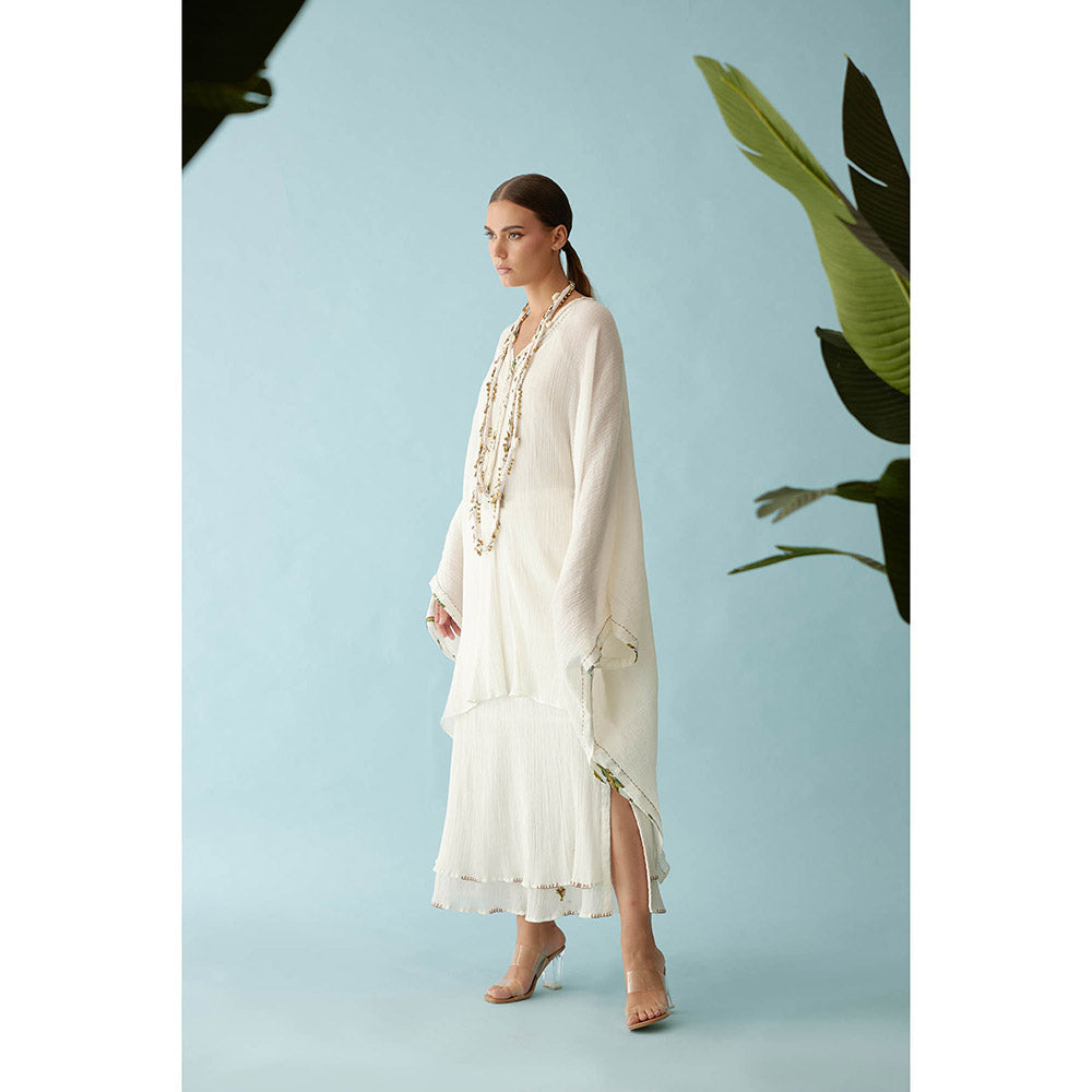 Nikasha Off-White Hand Braided Tassels And Banana Tree Applique Co-Ord (Set of 2)